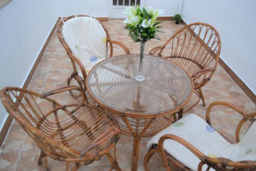 Lovely Studio Apartment with Terrace CB5EV